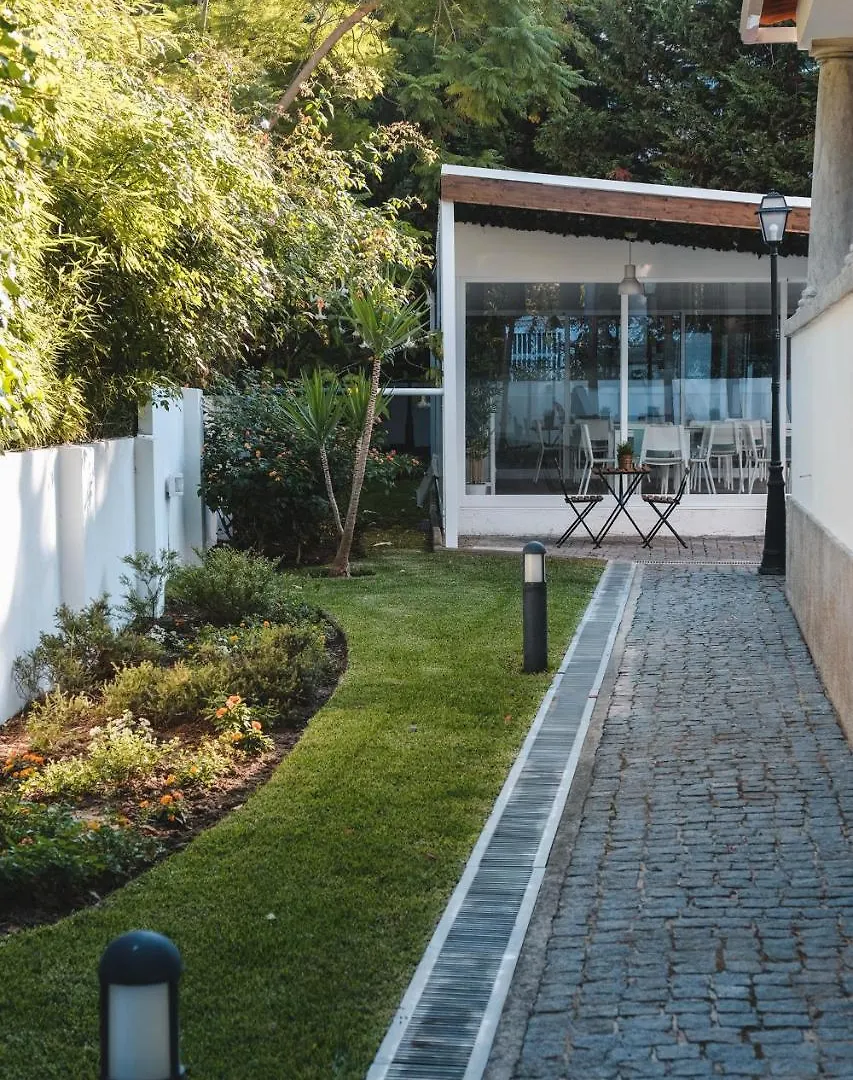 ** בית הארחה 4U Lisbon Airport Suites פורטוגל