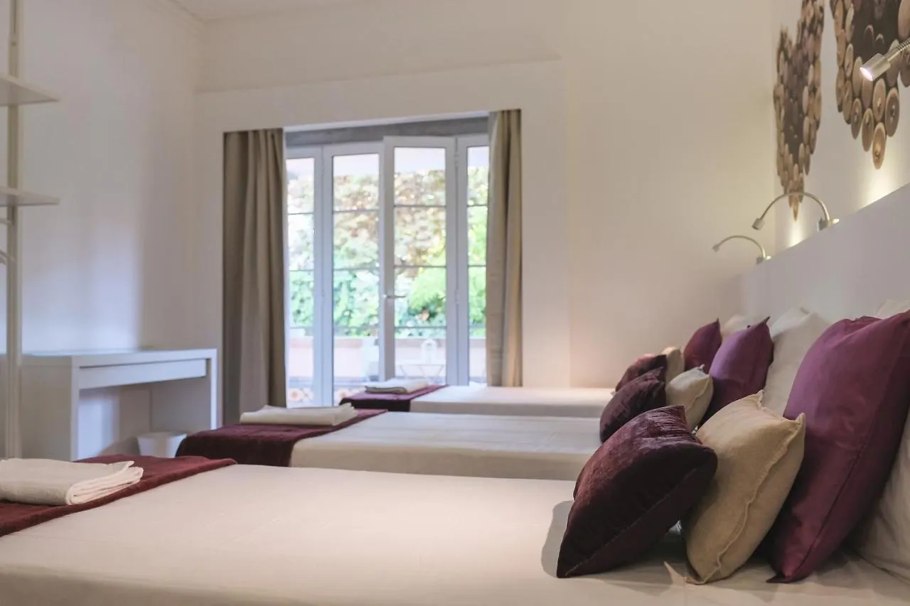 4U Lisbon Airport Suites
