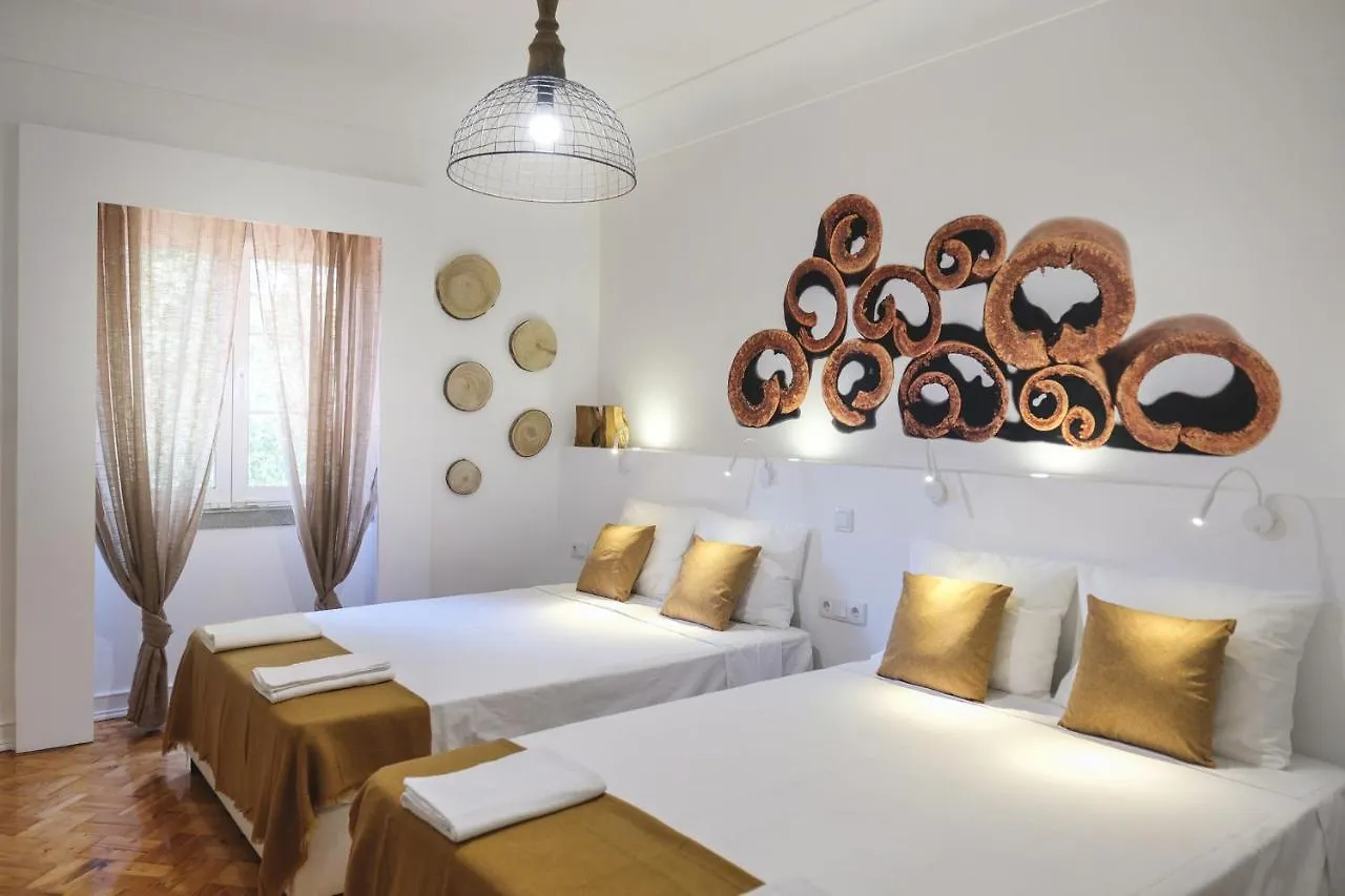 4U Lisbon Airport Suites בית הארחה