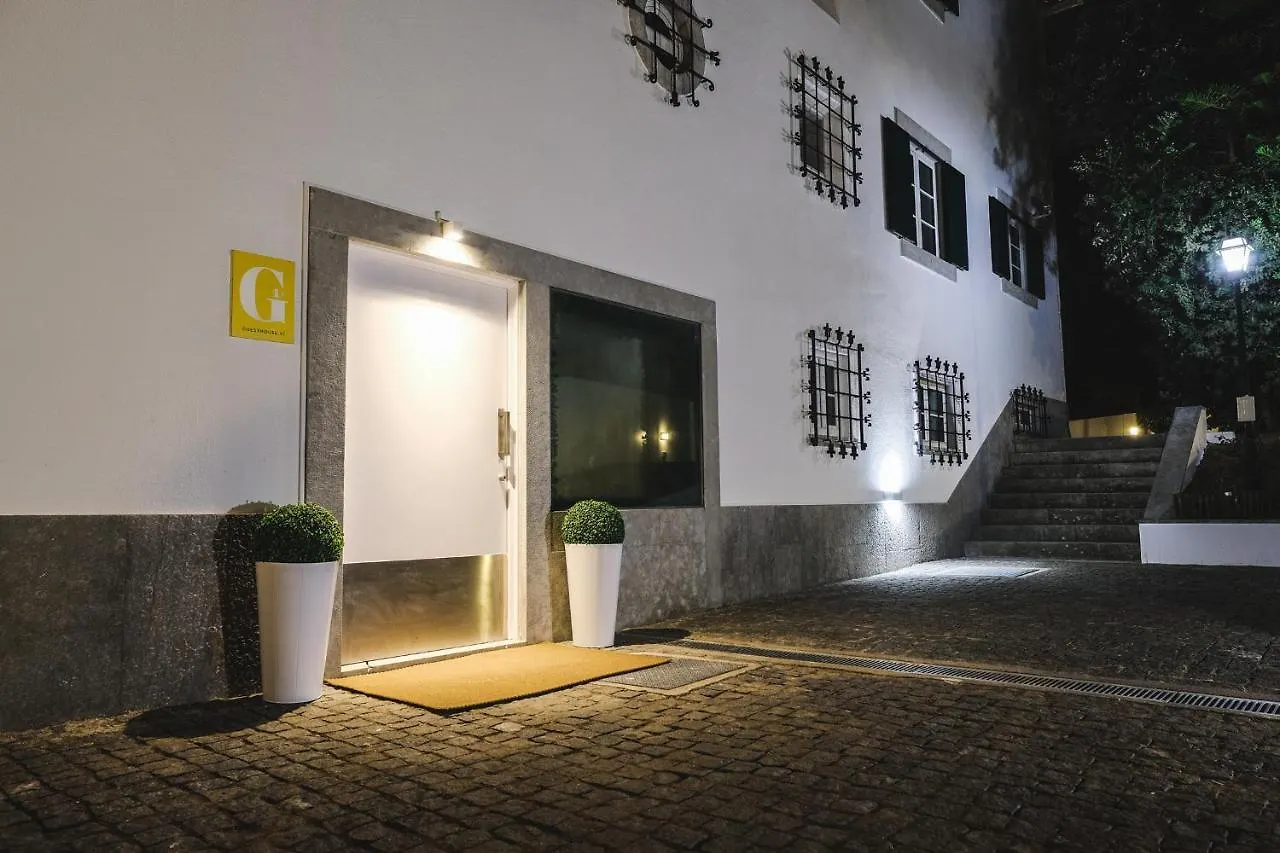 4U Lisbon Airport Suites בית הארחה