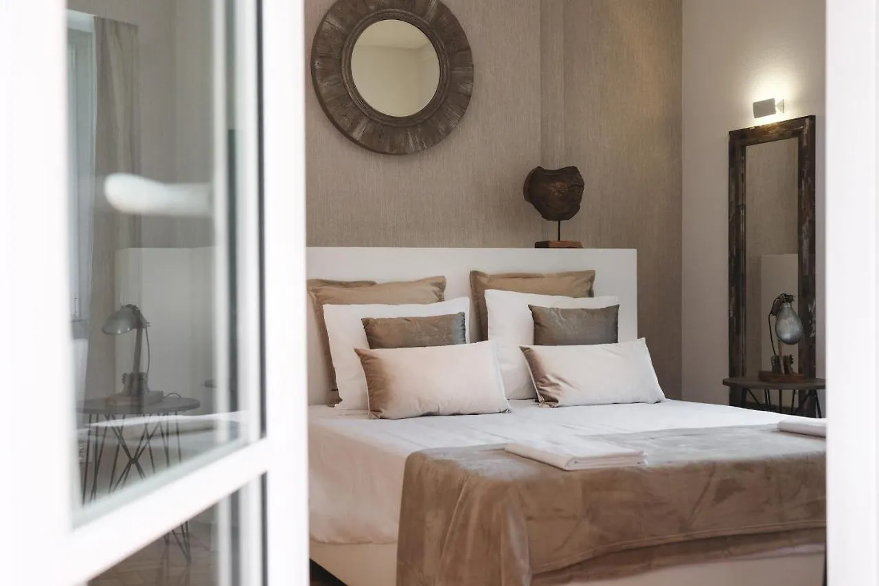 4U Lisbon Airport Suites